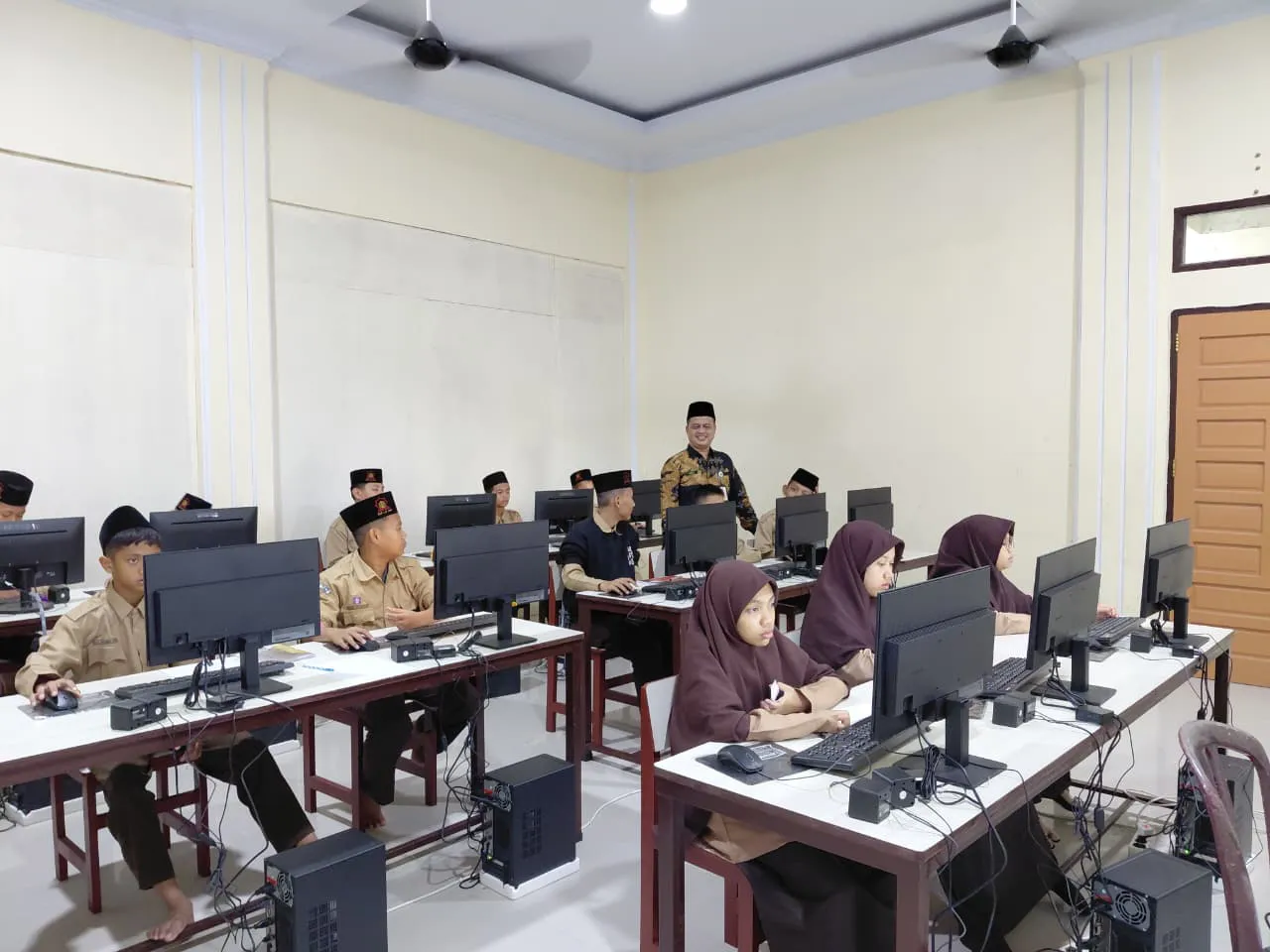 Ruang Kelas Modern